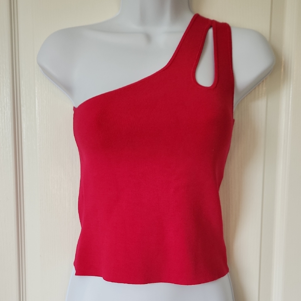 Express Body Contour Top
